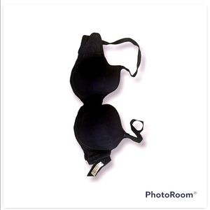 Nwot Chantelle satin bra in black/navy